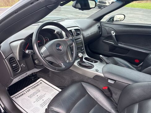 Used 2007 Chevrolet Corvette Coupe w/ Preferred Equipment Group RWD image 5