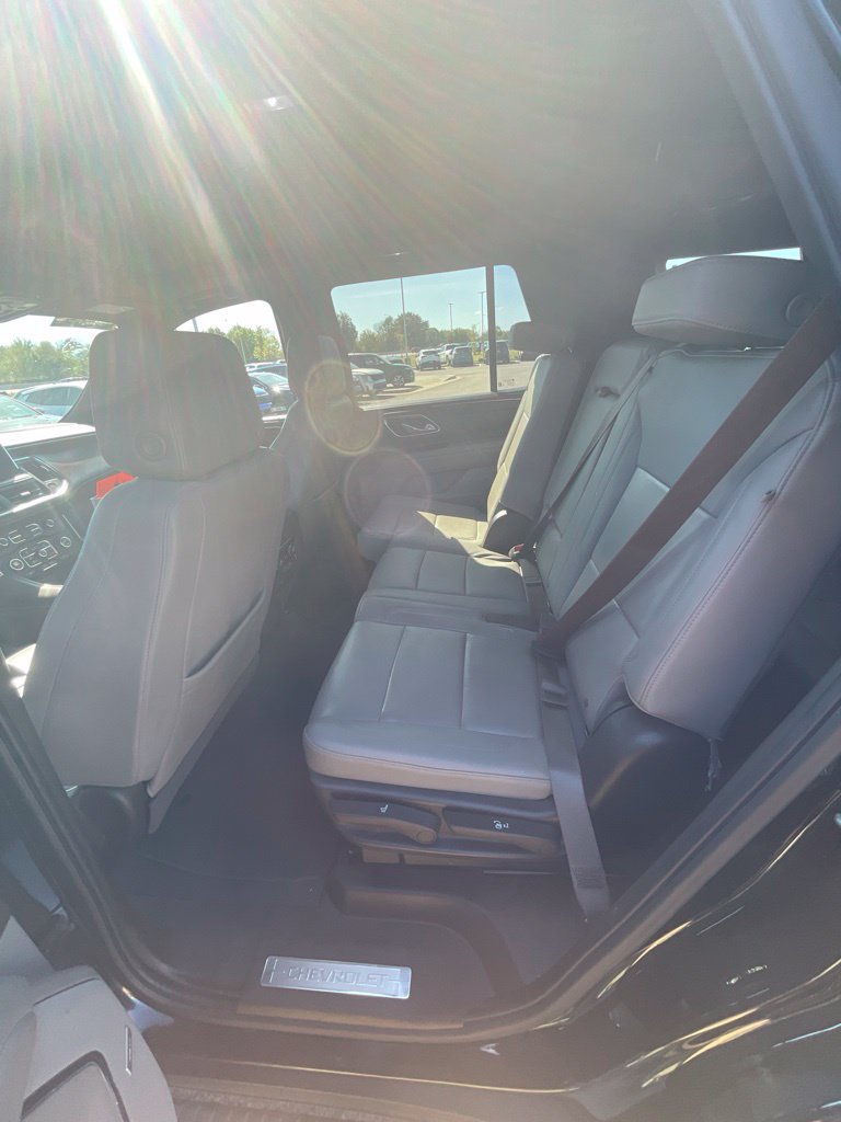 Used 2023 Chevrolet Tahoe Z71 w/ Z71 Off-Road Package AWD/4WD image 20