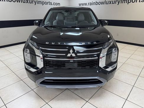 New 2026 Mitsubishi Outlander SE image 2