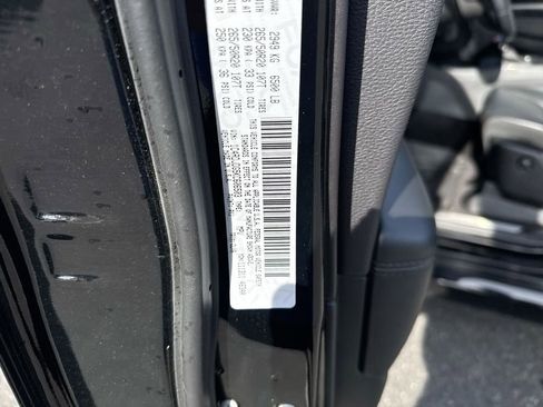 Used 2019 Dodge Durango GT image 30