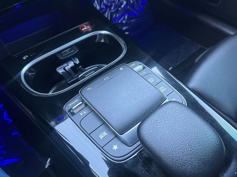 Used 2021 Mercedes-Benz CLA 250 w/ Premium Package image 24