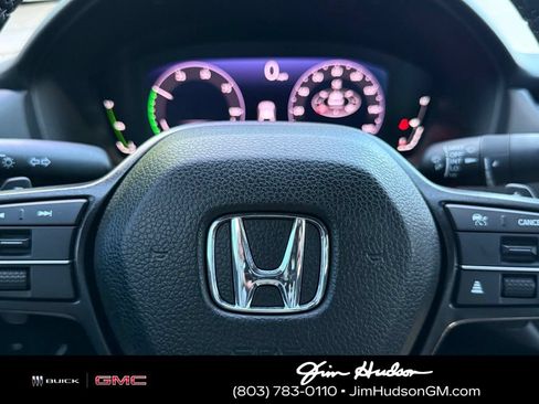 Used 2025 Honda Accord Sport image 26