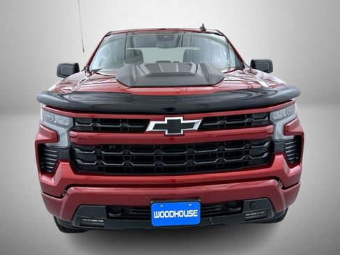 Used 2024 Chevrolet Silverado 1500 RST image 2
