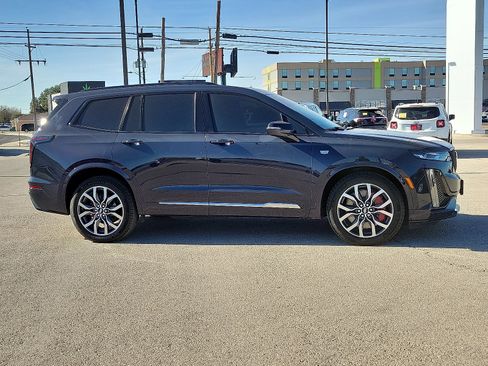 Used 2024 Cadillac XT6 Sport image 5