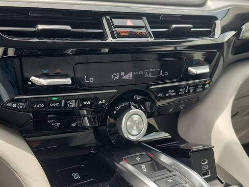 Used 2024 Acura MDX FWD w/ Technology Package image 24
