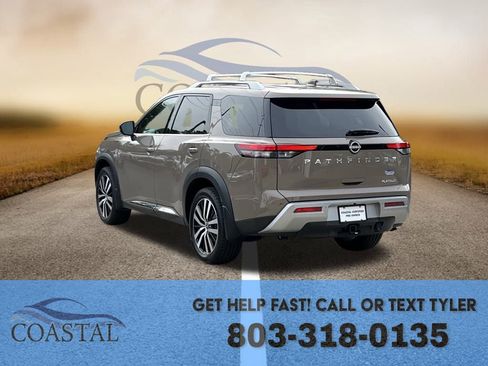 Used 2024 Nissan Pathfinder Platinum w/ Cargo Package image 17