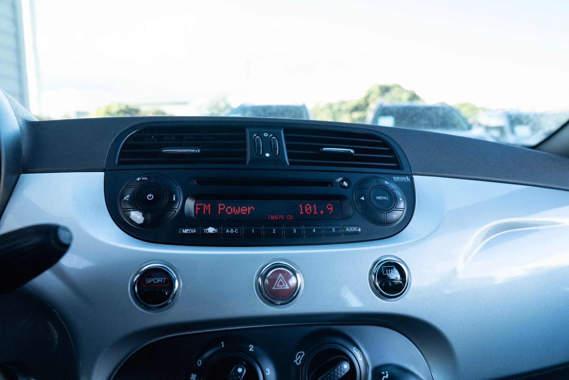 Used 2012 FIAT 500 Sport w/ Safety & Sound Pkg FWD image 30