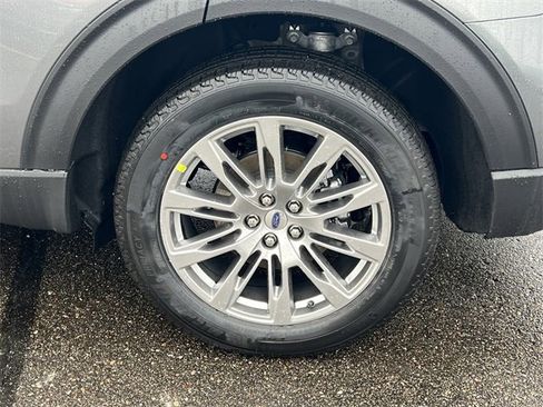 New 2026 Ford Explorer Active w/ Active Comfort Package image 10