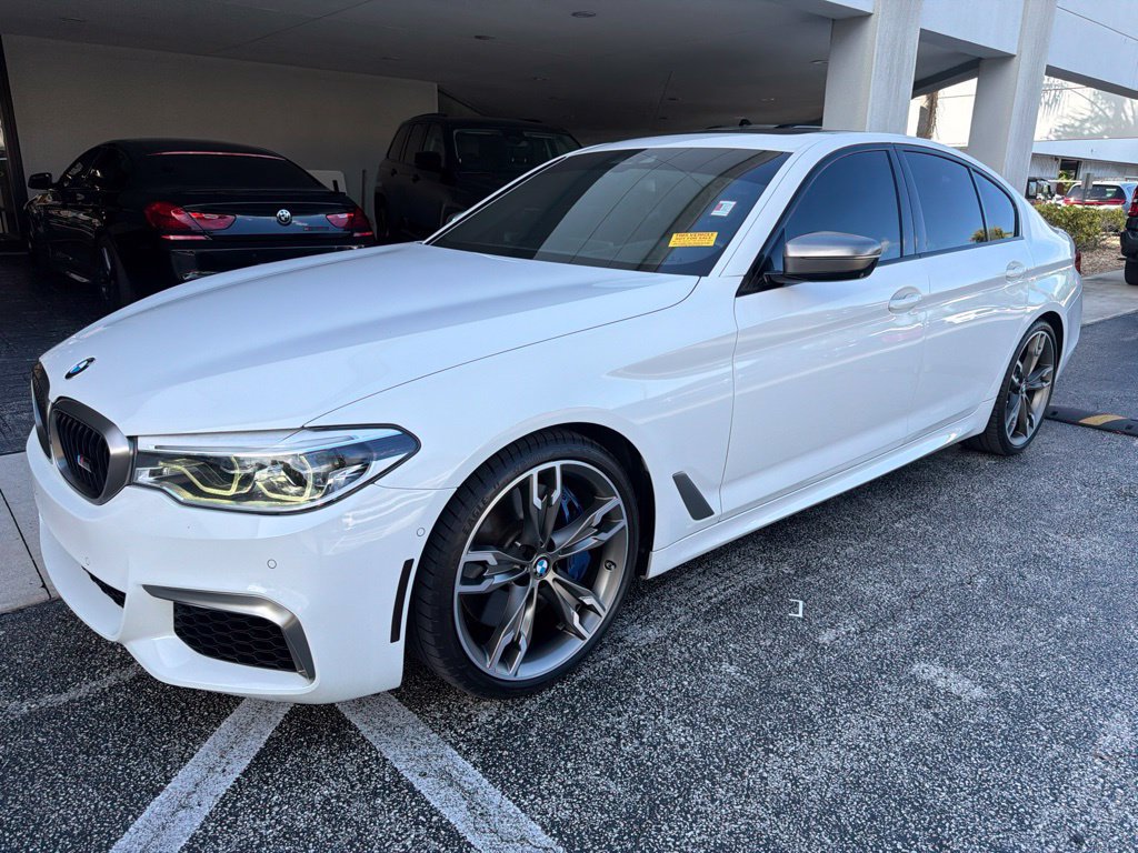 Used 2020 BMW M550i xDrive w/ Premium Package AWD/4WD image 4
