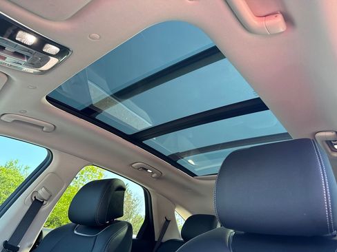 Used 2026 Genesis GV70 2.5T Advanced AWD/4WD image 32