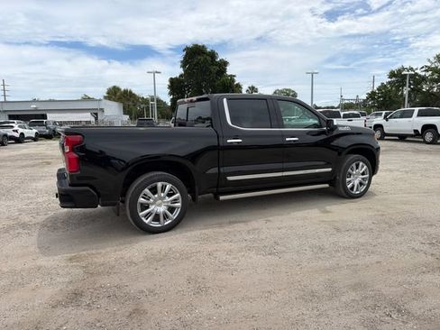 New 2026 Chevrolet Silverado 1500 High Country AWD/4WD image 15
