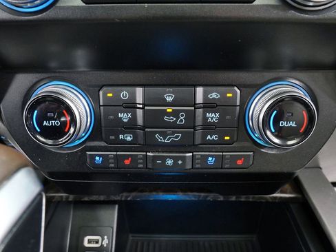 Used 2020 Ford F150 Limited w/ Trailer Tow Package AWD/4WD image 32
