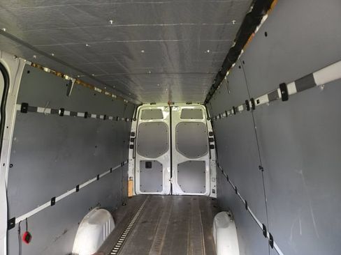 Used 2022 Mercedes-Benz Sprinter 2500 image 26