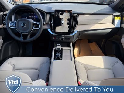 New 2026 Volvo XC90 B6 Plus w/ Protection Package Premier