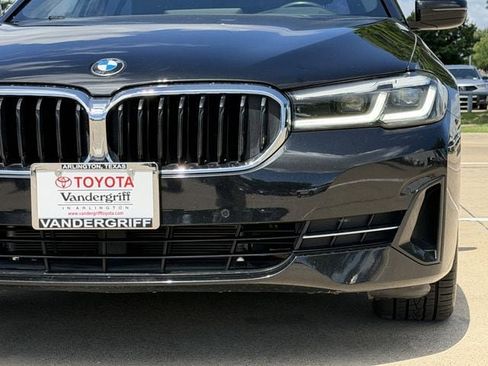 Used 2023 BMW 530i w/ Premium Package RWD image 8