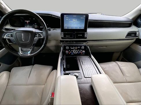 Used 2018 Lincoln Navigator L Reserve w/ Technology Package AWD/4WD image 15