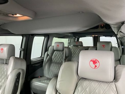 Used 2023 Chevrolet Express 2500 RWD image 36