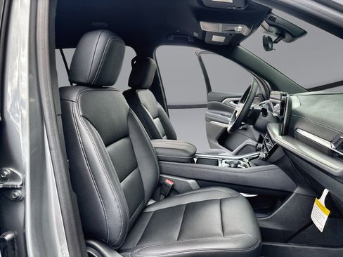 New 2026 Chevrolet Traverse LT w/ Midnight/Sport Edition AWD/4WD image 35