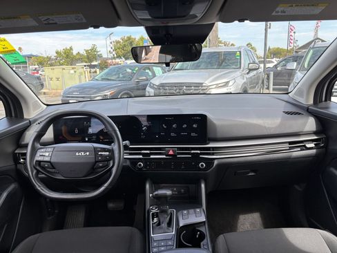 Used 2026 Kia Sportage LX AWD/4WD image 33