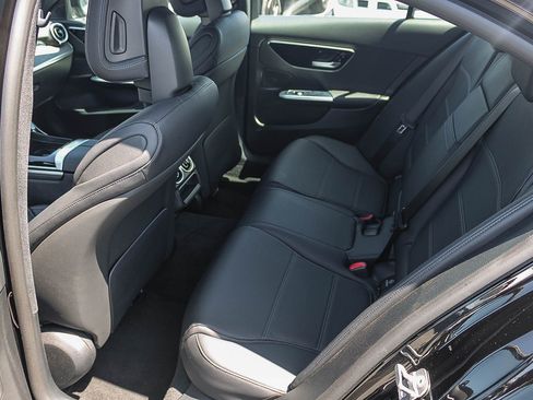 Used 2025 Mercedes-Benz C 300 Sedan image 19