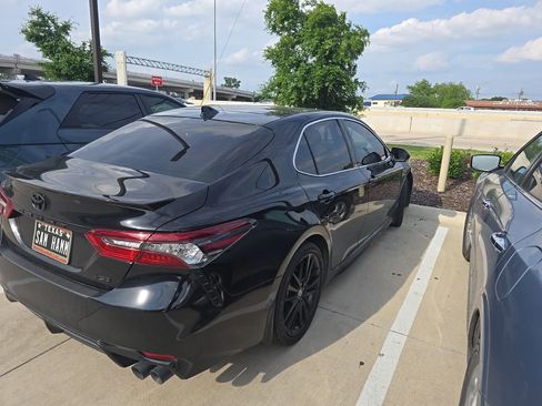 Used 2024 Toyota Camry XSE FWD image 6