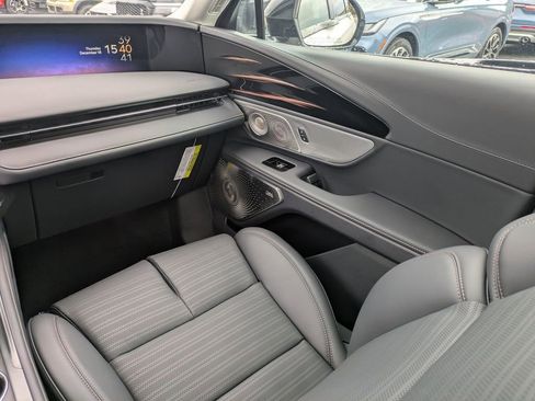 New 2026 Lincoln Nautilus Reserve AWD/4WD image 22