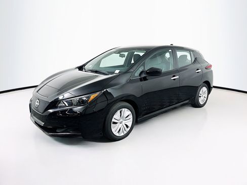 Used 2024 Nissan Leaf S image 3