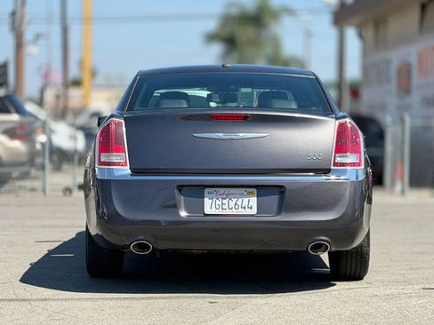 Used 2014 Chrysler 300 RWD image 16