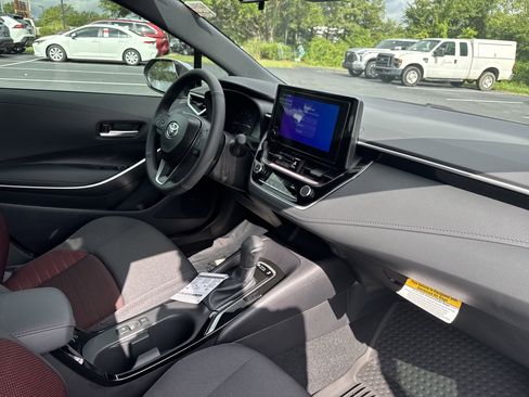 New 2025 Toyota Corolla SE FWD image 33