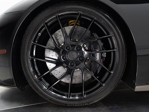Used 2014 Ferrari F12 Berlinetta RWD image 98