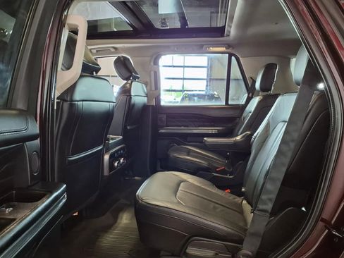 Used 2020 Ford Expedition Platinum AWD/4WD image 16