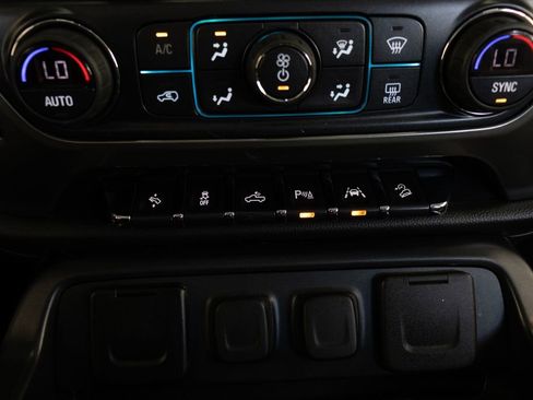 Used 2018 Chevrolet Silverado 1500 LTZ Z71 w/ LTZ Plus Package AWD/4WD image 37