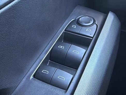 Used 2025 Chevrolet Colorado Trail Boss AWD/4WD image 18