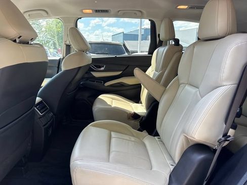 Used 2022 Subaru Ascent Limited AWD/4WD image 11
