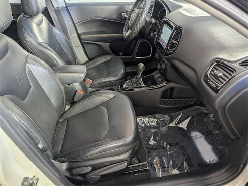 Certified 2018 Jeep Compass Limited w/ Navigation Group image 33