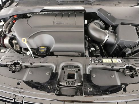 New 2024 Land Rover Range Rover Evoque Dynamic SE image 24