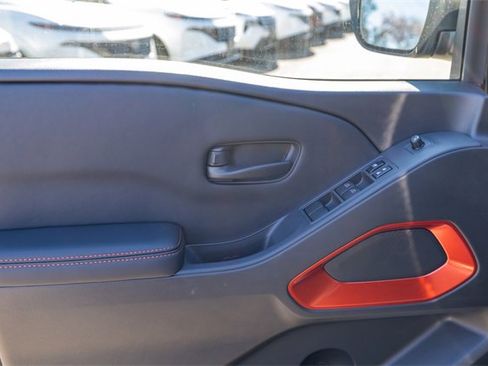 New 2026 Nissan Frontier PRO-4X w/ Pro-4x Convenience Package image 10