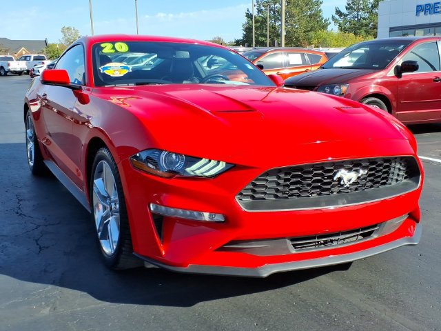 Used 2020 Ford Mustang Premium w/ Equipment Group 201A RWD image 3