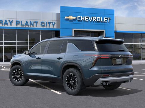 New 2026 Chevrolet Traverse Z71 w/ Enhanced Driving Package image 3