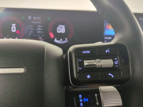 Used 2025 Hyundai Santa Fe SEL FWD image 34