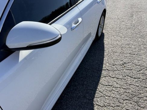 Used 2016 Kia Optima LX image 12