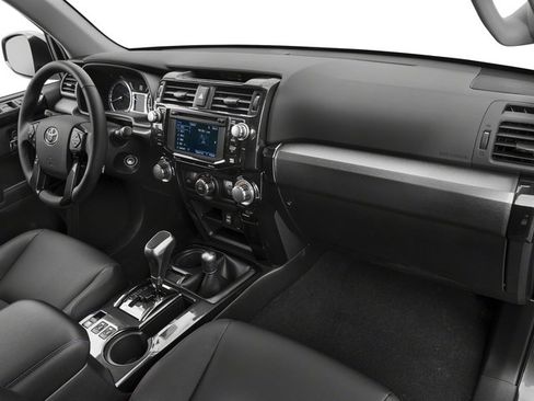 Used 2018 Toyota 4Runner TRD Off-Road AWD/4WD image 16