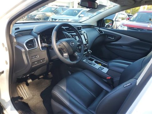 Certified 2024 Nissan Murano SV w/ SV Midnight Edition Package image 14