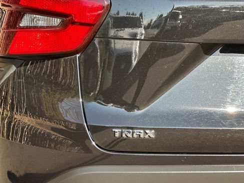 Used 2025 Chevrolet Trax LS image 31