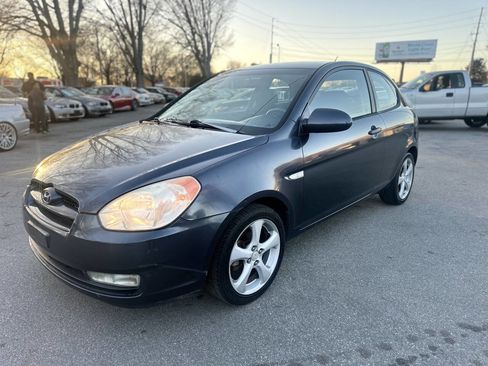 Used 2007 Hyundai Accent SE image 1