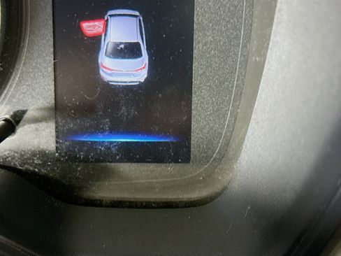 Used 2021 Toyota Corolla LE w/ LE Convenience Package image 16