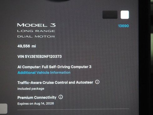 Used 2022 Tesla Model 3 Long Range AWD/4WD image 3