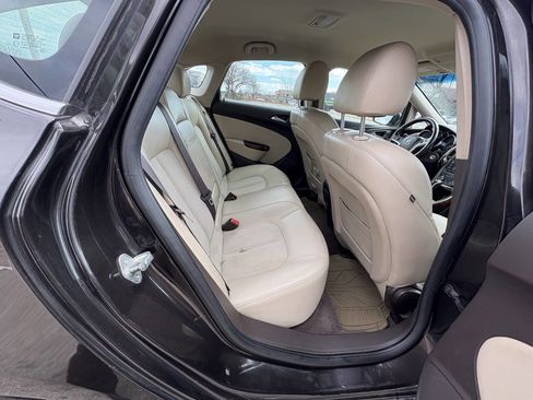 Used 2013 Buick Verano FWD image 19