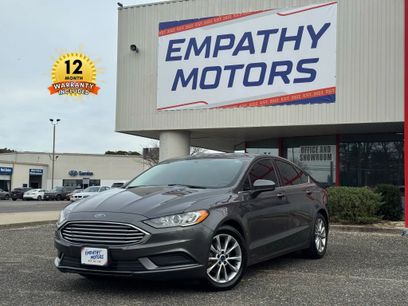 Used 2017 Ford Fusion SE