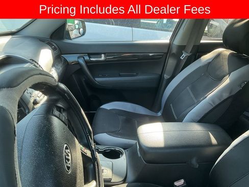 Used 2012 Kia Sorento LX AWD/4WD image 10